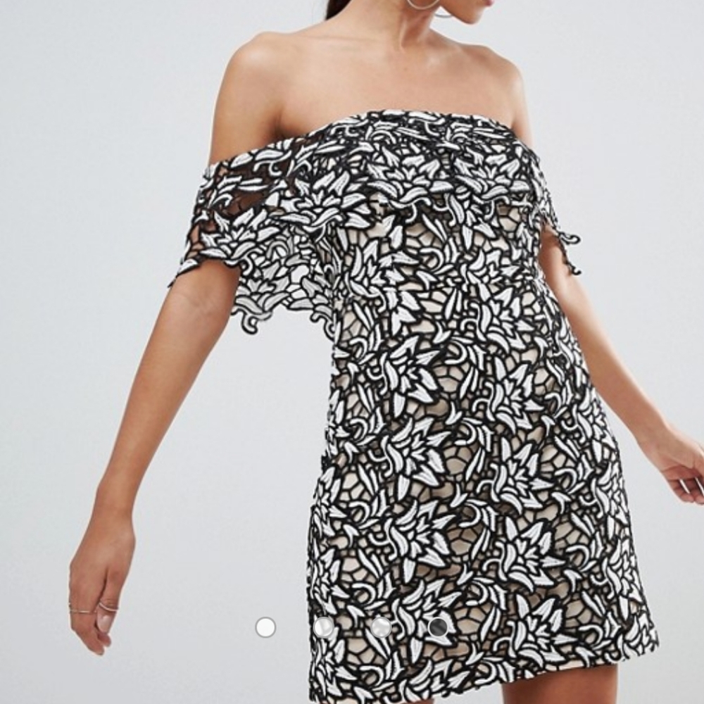 Floral Leaf Print Dress NWT Off Shoulder